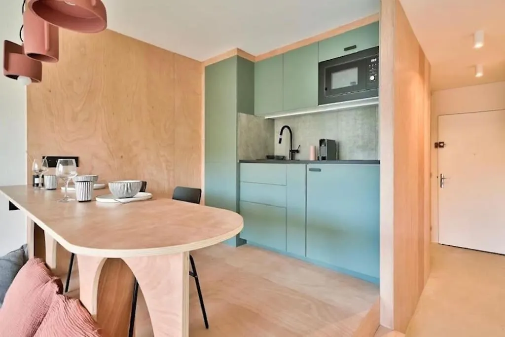 Le Designer - Pres Du Canal Saint-martin - 271b
